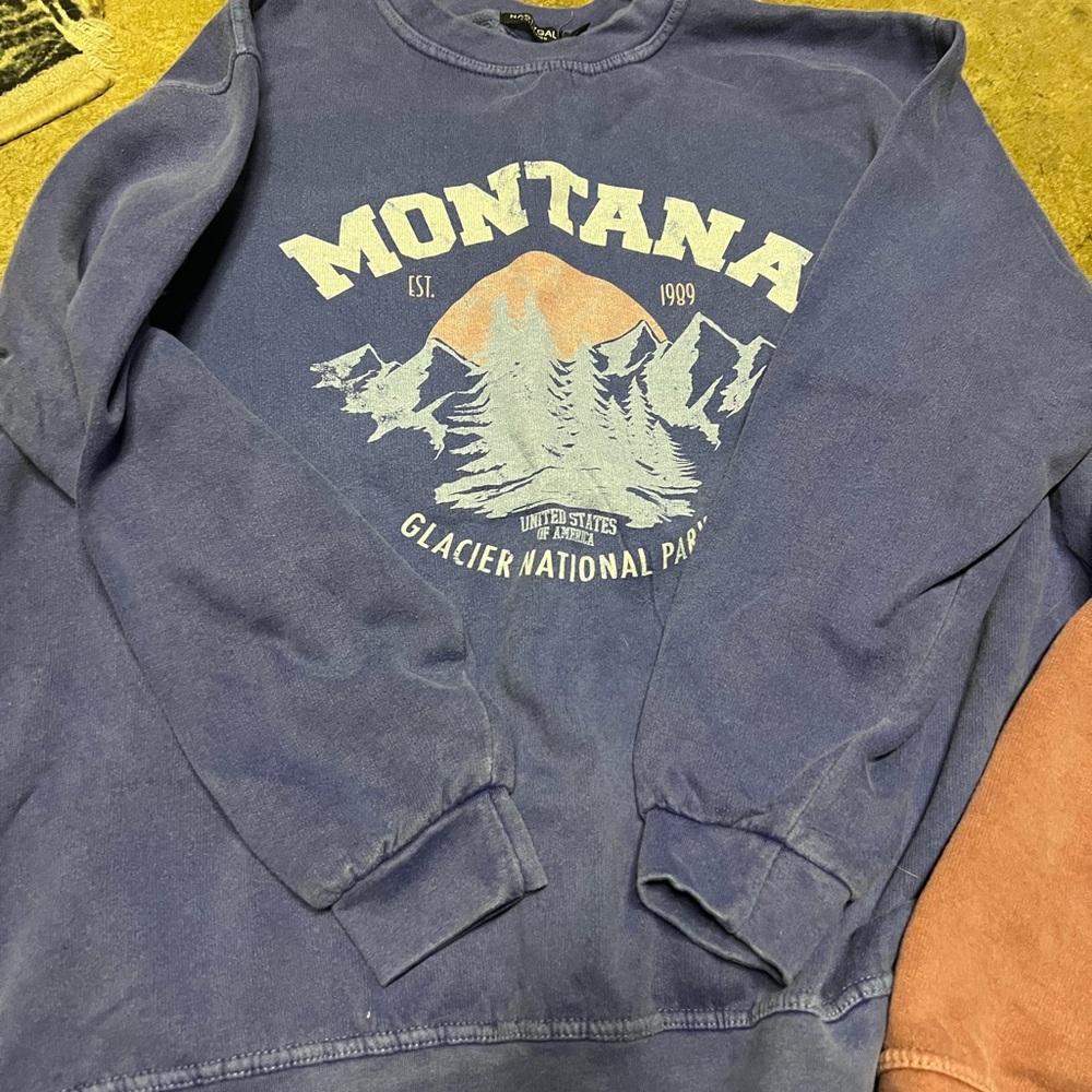 Nastygal Montana Graphic Crewneck Sweatshirt - Blue